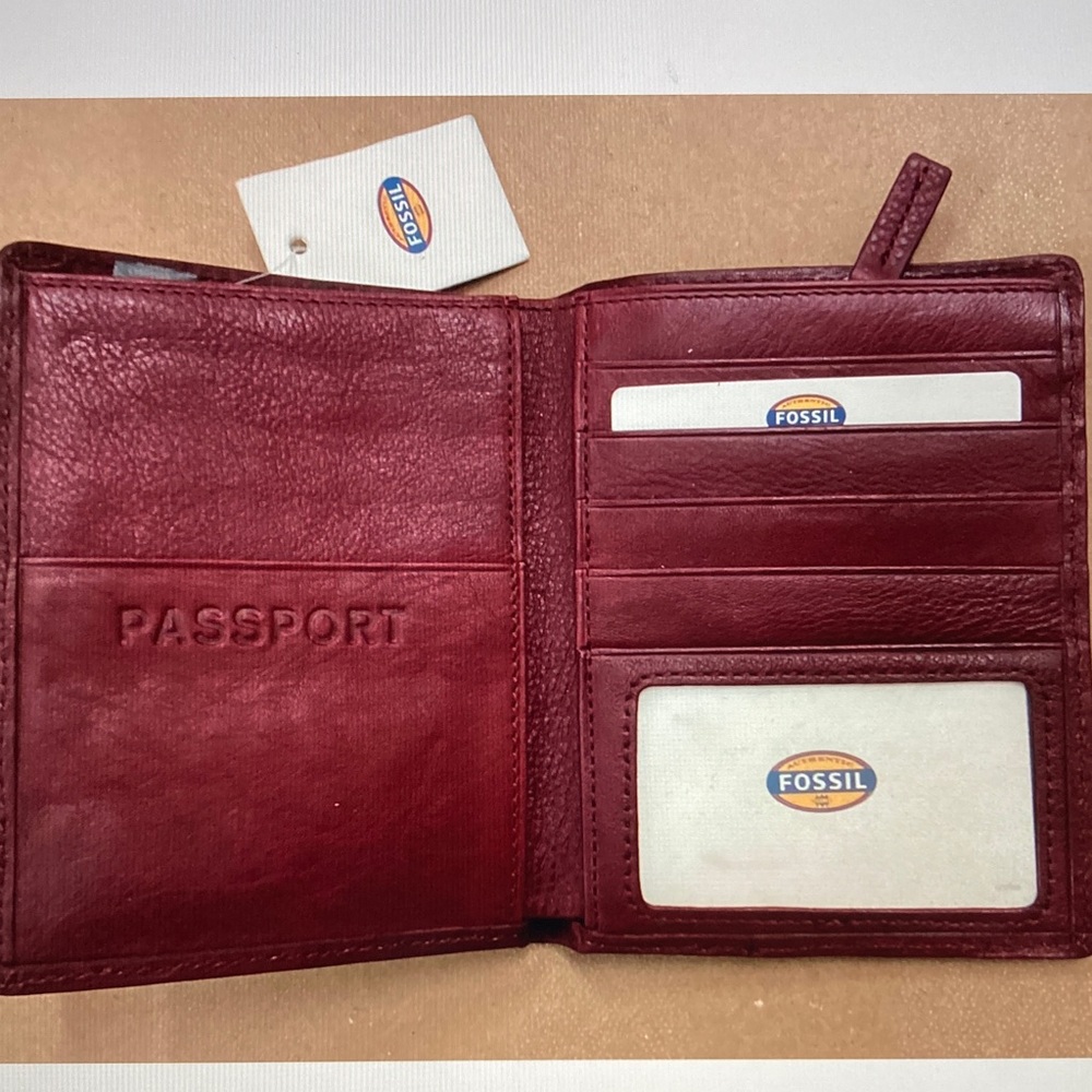 Fossil Burgundy Leather Travel Wallet